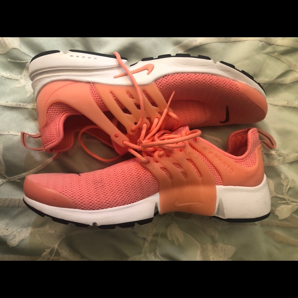 Women Nike Presto Sneakers